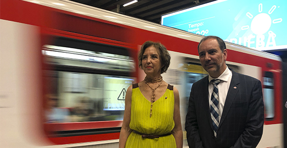 Metro de Santiago implementa "estaciones digitales" que entregarán información oportuna del estado del servicio
